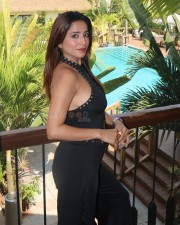 Hot Kate Sharma in a Black Cleavage Braless Outfit Photos 04