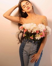 Actress Prakriti Pavani Topless and Hiding Her Breasts with Flowers and in a Denim Pant Photos 02