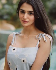 How Does it Feel Actress Prakriti Pavani in a Noodle Strap Crop Top Pictures 02