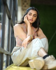 Sexy Actress Maanasa Choudhary at Bubblegum Interview Photos 19