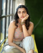 Sexy Actress Maanasa Choudhary at Bubblegum Interview Photos 31