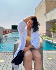 Sexy Chubby Beauty Nikita Sharma Pool Bikini Photos 01