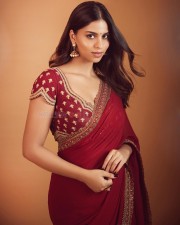 Beautiful Suhana Khan in a Crimson Red Saree with a Matching Red Blouse Photos 03