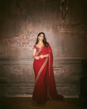 Beautiful Suhana Khan in a Crimson Red Saree with a Matching Red Blouse Photos 08