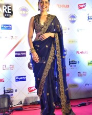 Actress Raashi Khanna at 69th SOBHA Filmfare Awards South 2024 Photos 04