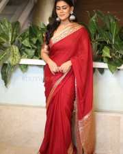 Actress Sneha Gupta at AAY Pre Release Event Photos 10