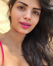 Model Sonali Raut Sexy Bikini Photos 14