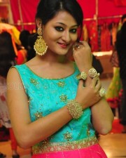 Actress Nilofar Photoshoot Pictures 17