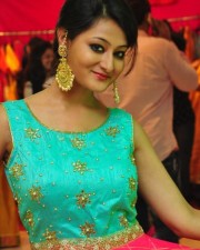 Actress Nilofar Photoshoot Pictures 19