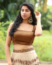 Actress Sravanthi Prattipati at Rahasyam Idam Jagath Press Meet Photos 10