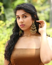 Actress Sravanthi Prattipati at Rahasyam Idam Jagath Press Meet Photos 18