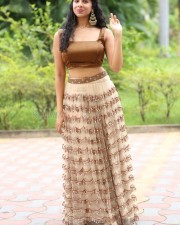 Actress Sravanthi Prattipati at Rahasyam Idam Jagath Press Meet Photos 28